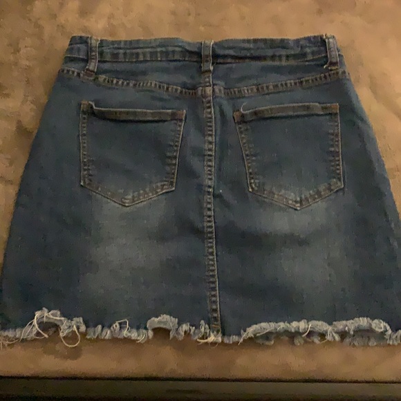 Skirt - Picture 2 of 2